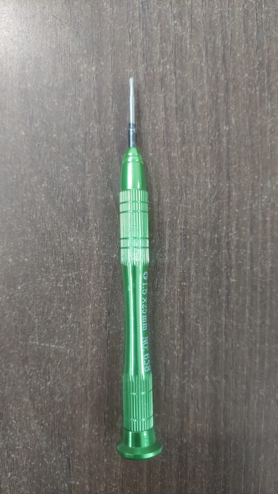 METAL SCREWDRIVER